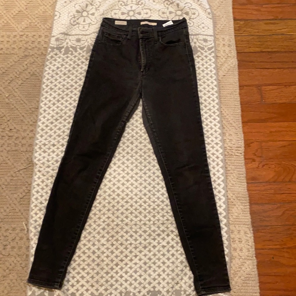 Black high waisted skinny jeans